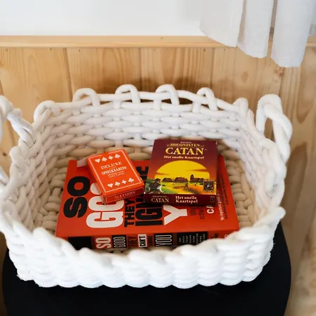 Wegdromen Op De Veluwe In Romantische Rode Pipowagen בית נופש