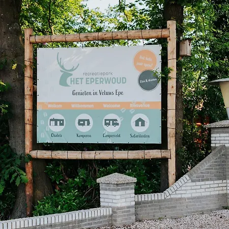 בית נופש Wegdromen Op De Veluwe In Romantische Rode Pipowagen